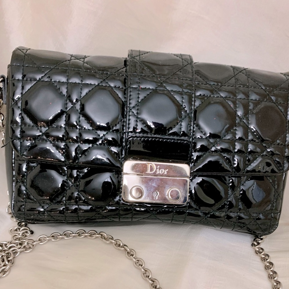 DIOR New Lock Patent Crossbody purse Black Patent. Amazing bag